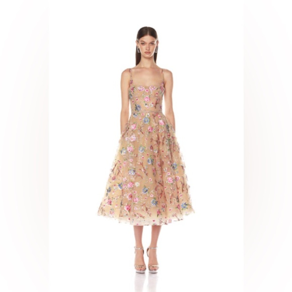 NWOT BRONX AND BANCO Mademoiselle Embroidered Gold Multi Floral Midi Dress